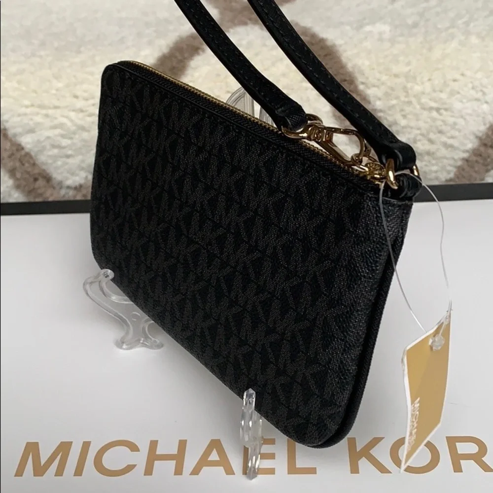 Michael Kors Jet Set Travel Lg Top Zip Wrislet